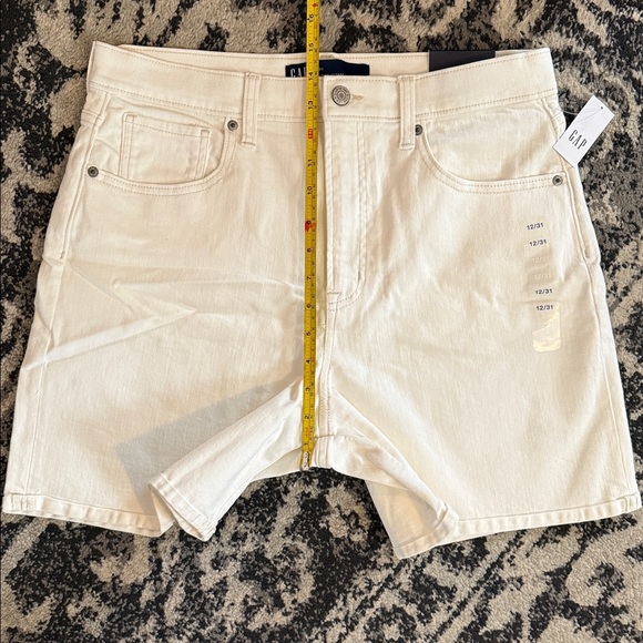 GAP Denim High Rise Vintage Midi Shorts - Picture 8 of 9